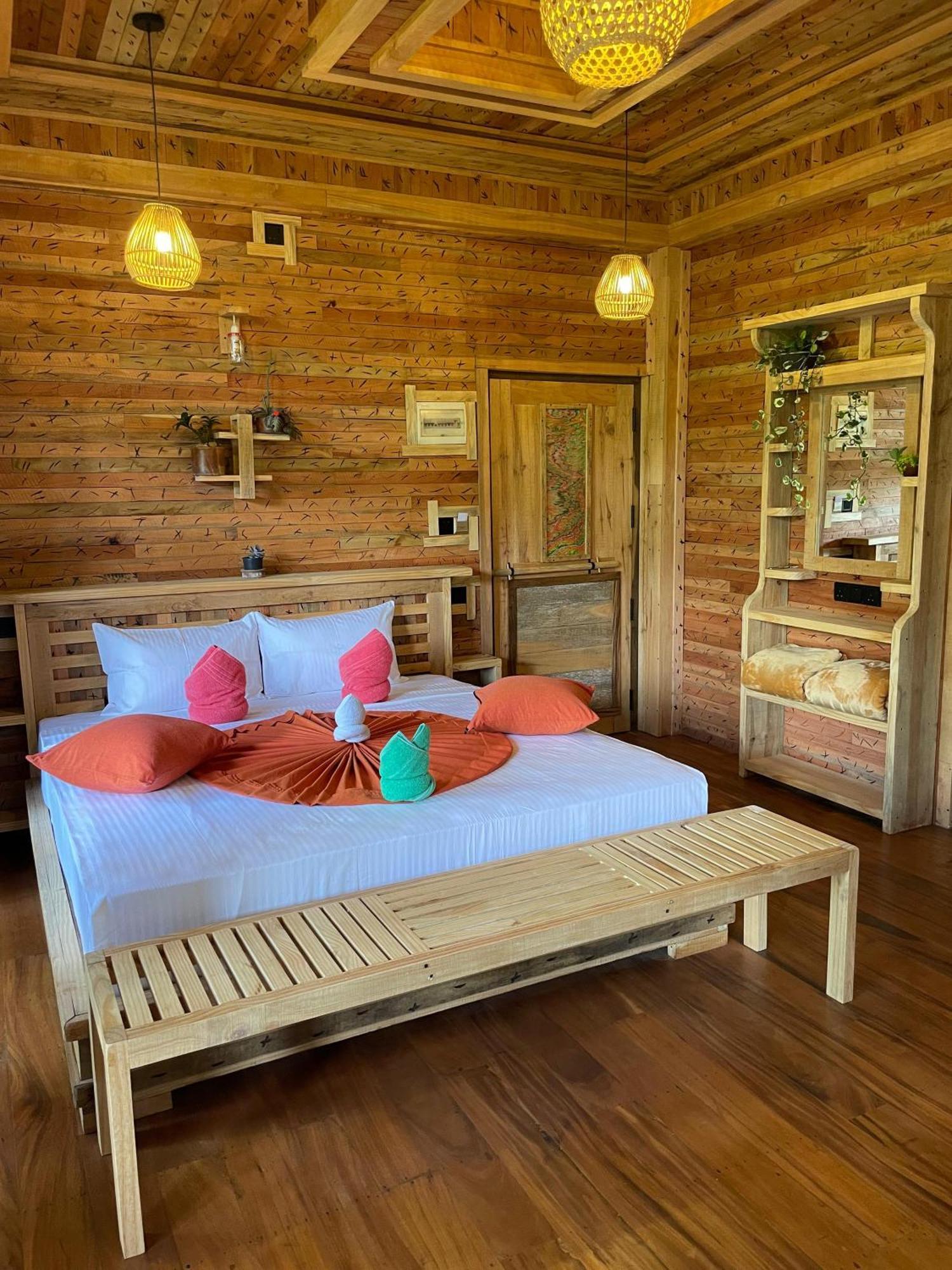 Winwood Ella Hotel ภายนอก รูปภาพ